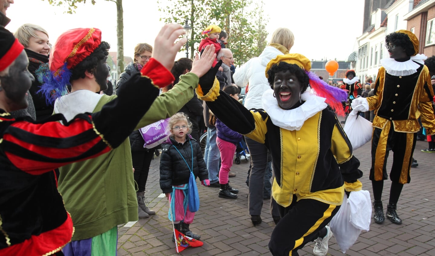High Five met Zwarte Piet