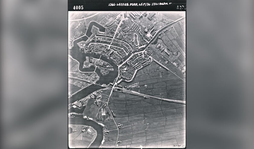 Een luchtfoto van RAF uit 1945, genomen na de bombardementen