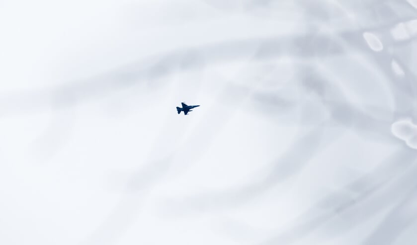 F16 maakt foto's vanaf grote hoogte