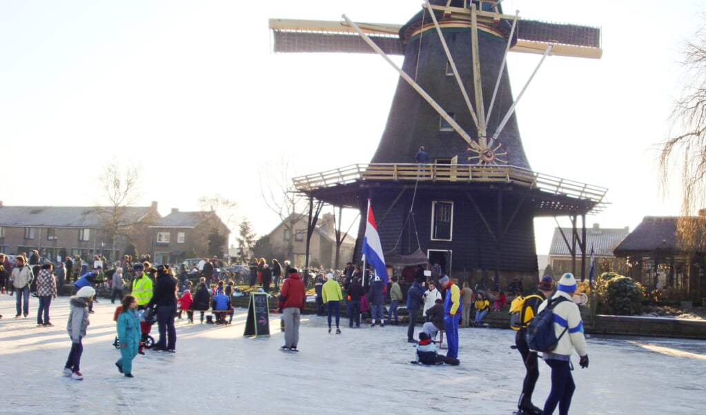 De koek-en-zopie-tent bij de molen in 2009