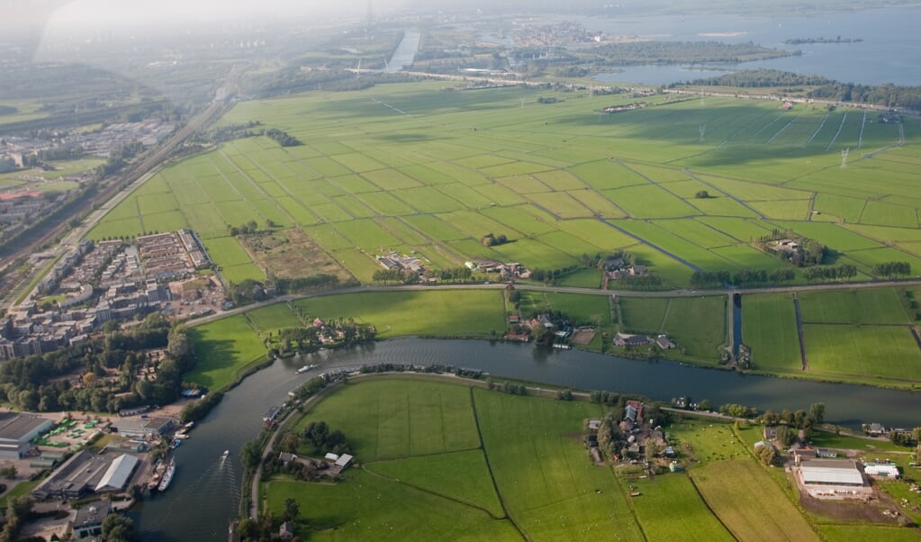 Weesp geliefd om de bouwgrond: de Bloemendalerpolder