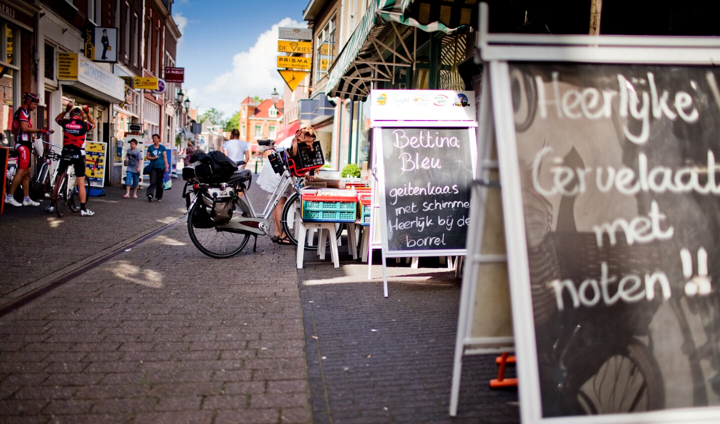 Voor fietsen komen er rekken bij de Slijkstraat