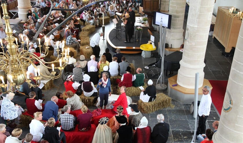 Een bomvolle Laurenskerk.