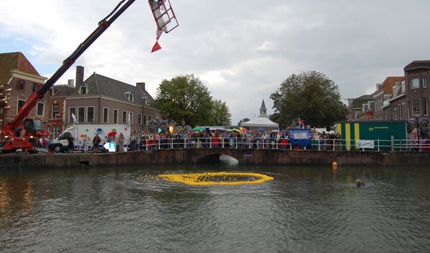 De badeendjesrace is begonnen...
