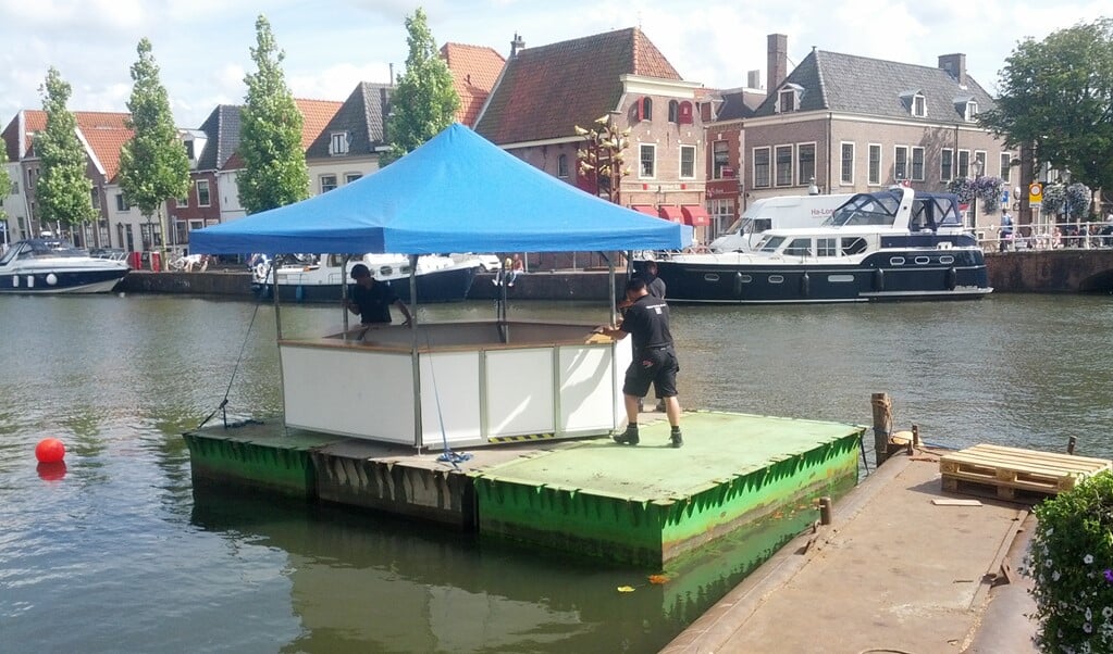 Radiostudio wordt opgebouwd in de Kom.