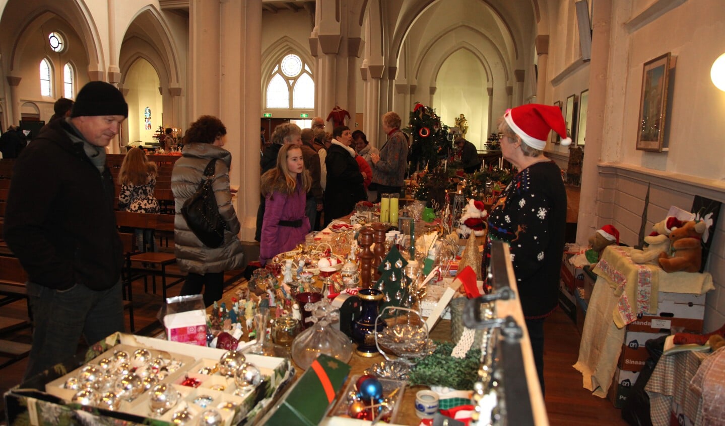 Kerstmarkt in de Laurentiuskerk