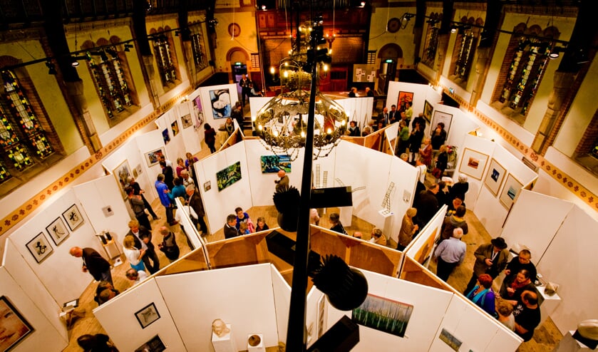 Kerk vol met kunst