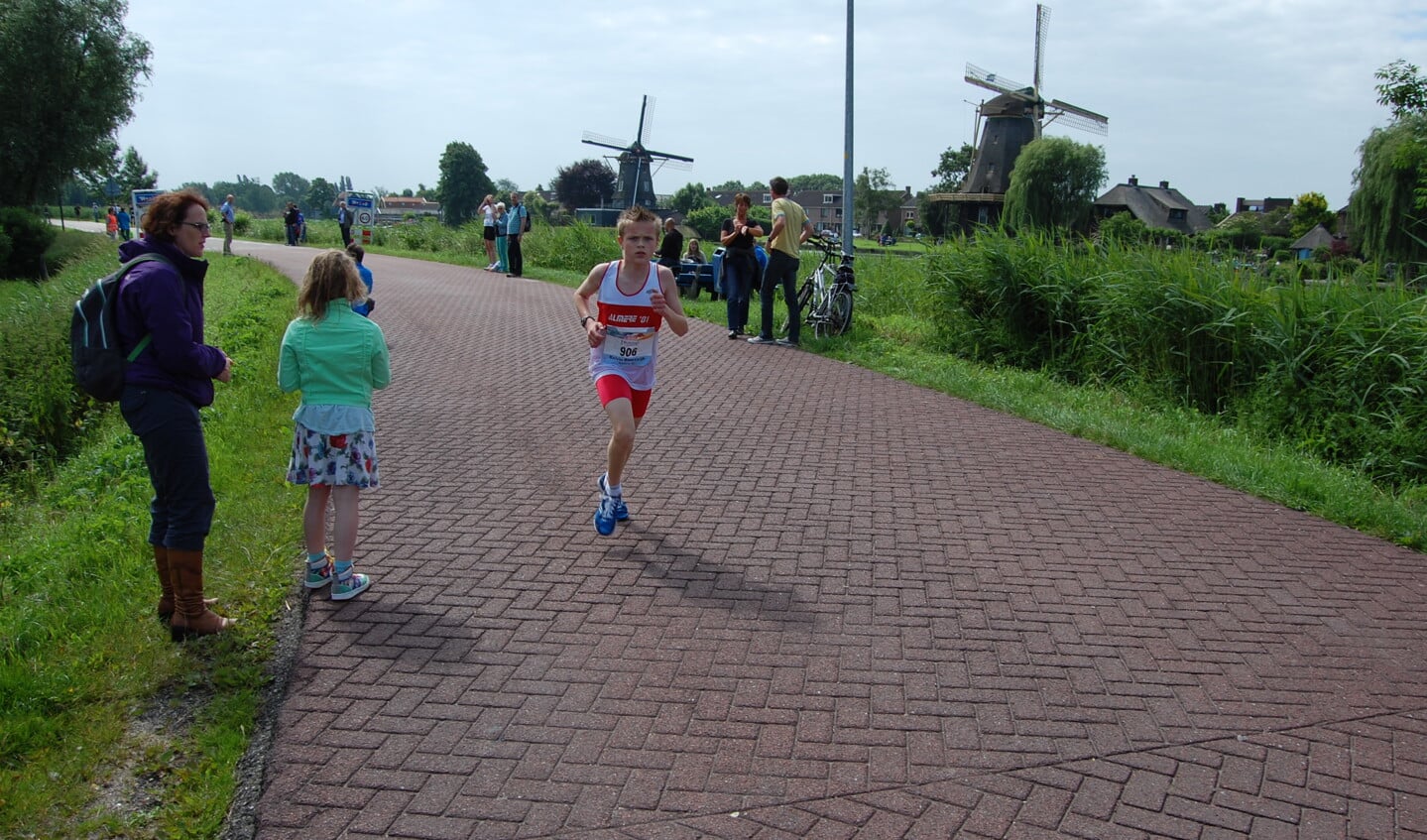 Kelvin Baartwijk wint met ruime voorsprong de 2,5 km