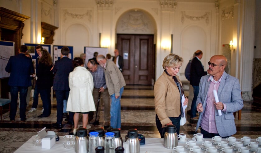 De inloopavond op het stadhuis trok zo'n 40 belangstellenden