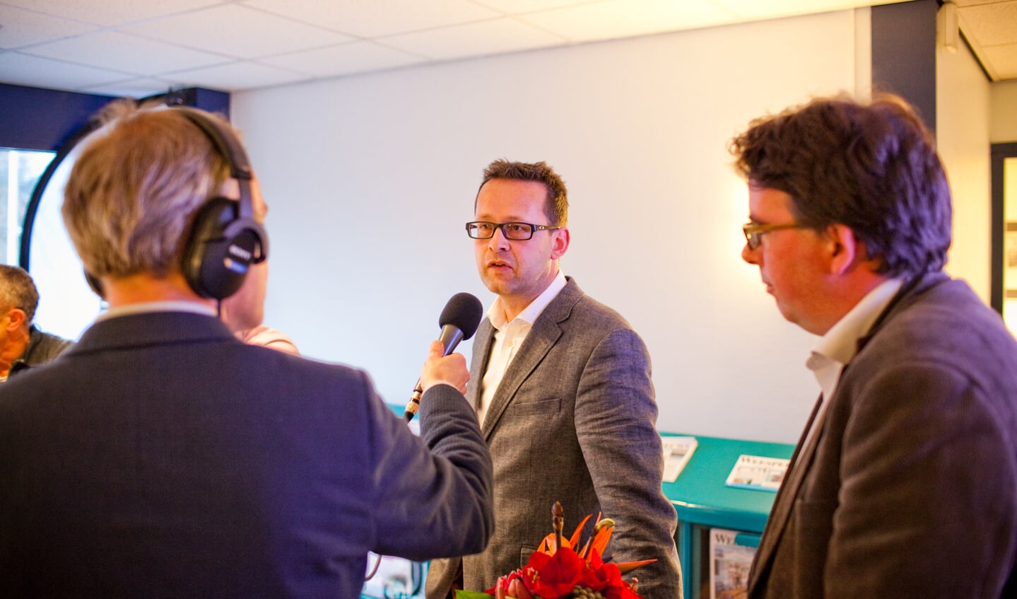 Van Unnik bij het lijsttrekkersdebat voor de gemeenteraadsverkiezingen op Radio Weesp