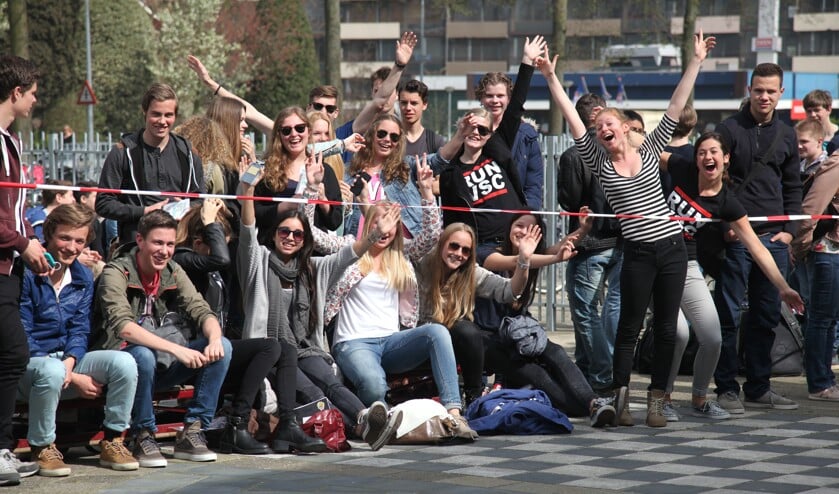 Juichen voor je schoolgenoten