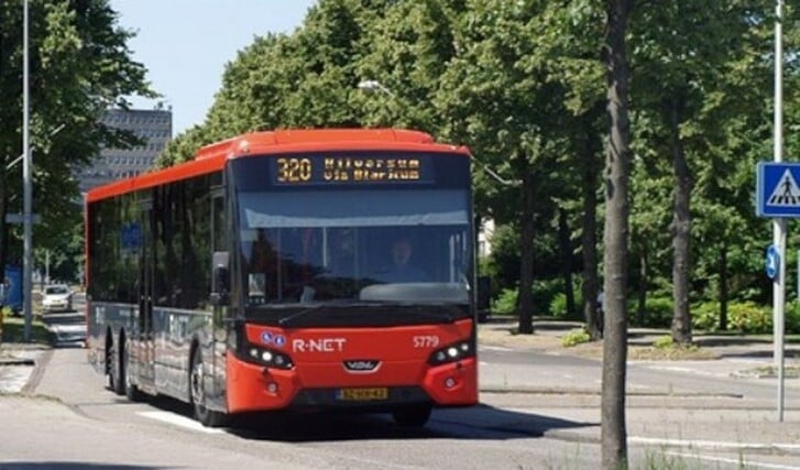 Met name de betrouwbare en frequente R-Netlijn 320 (Hilversum-Amsterdam) trok in 2019 meer reizigers dan in 2018.