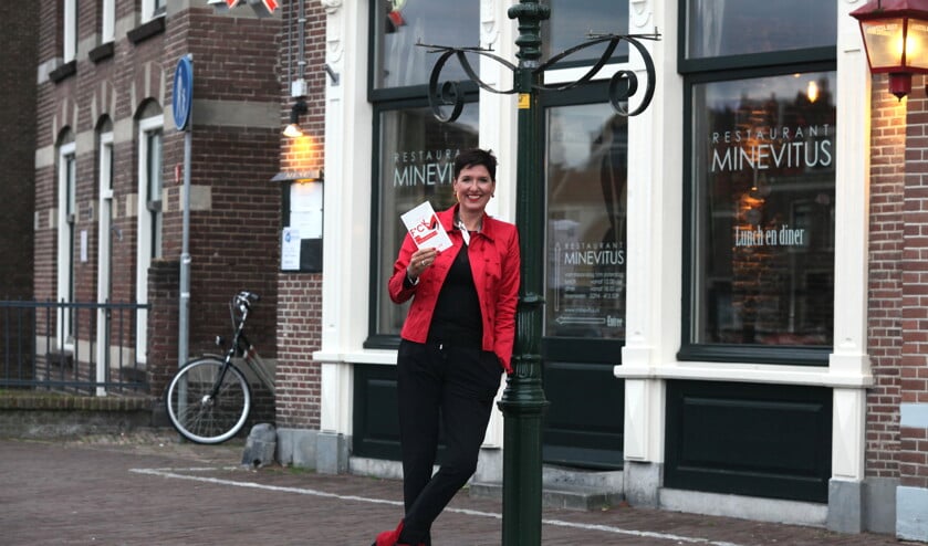 Vreneli Stadelmaier bij de presentatie van haar boek 'F*ck die onzekerheid'.