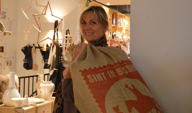 Elisa Nuij is blij met de actie van de Bussumse winkeliers