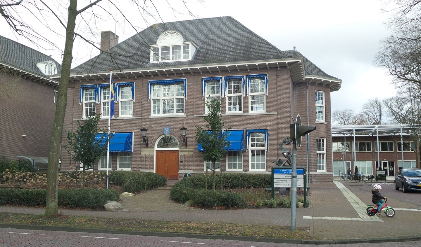 Het Raadhuis blijft op dezelfde manier als nu in gebruik als medisch maatschappelijk centrum.