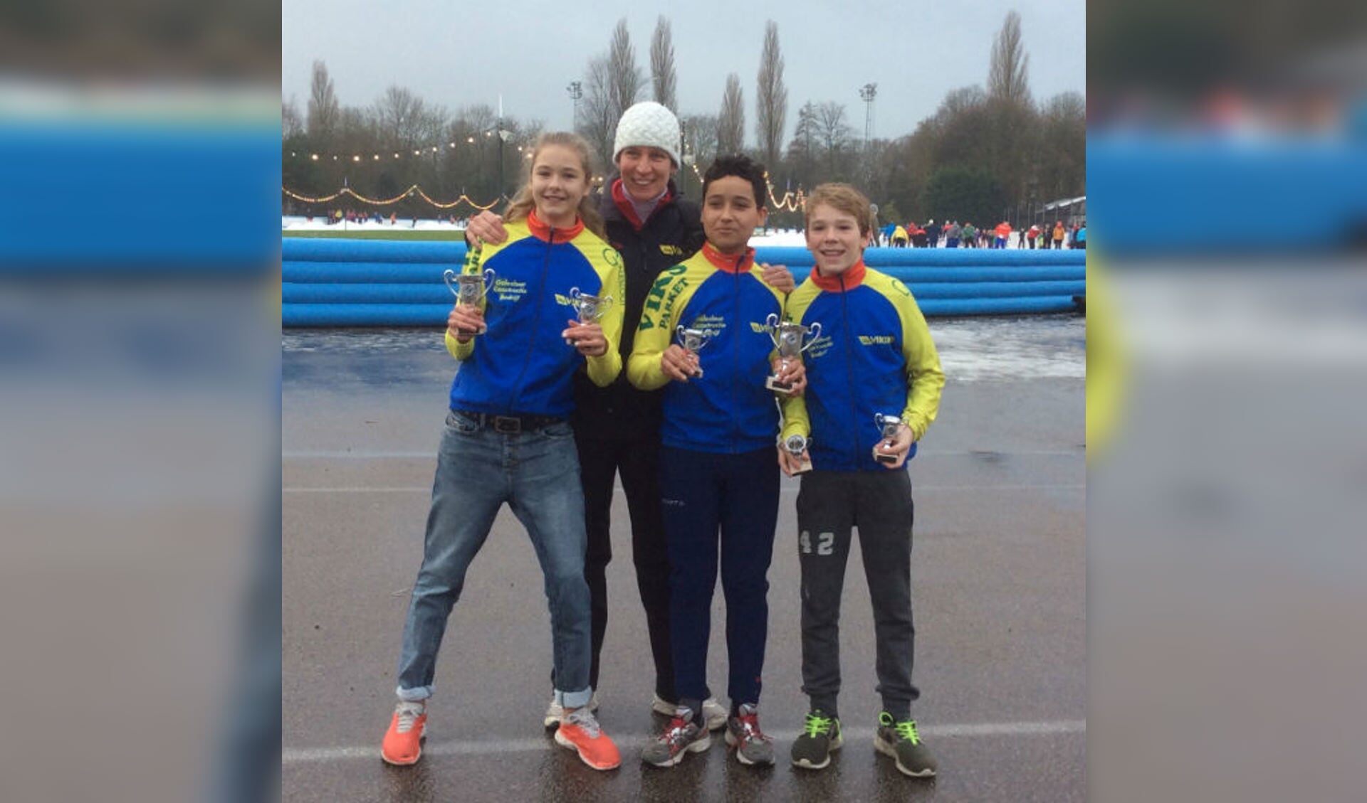 Schaatster Lauri Rand (links) verbeterde het baanrecord op de 500 meter.