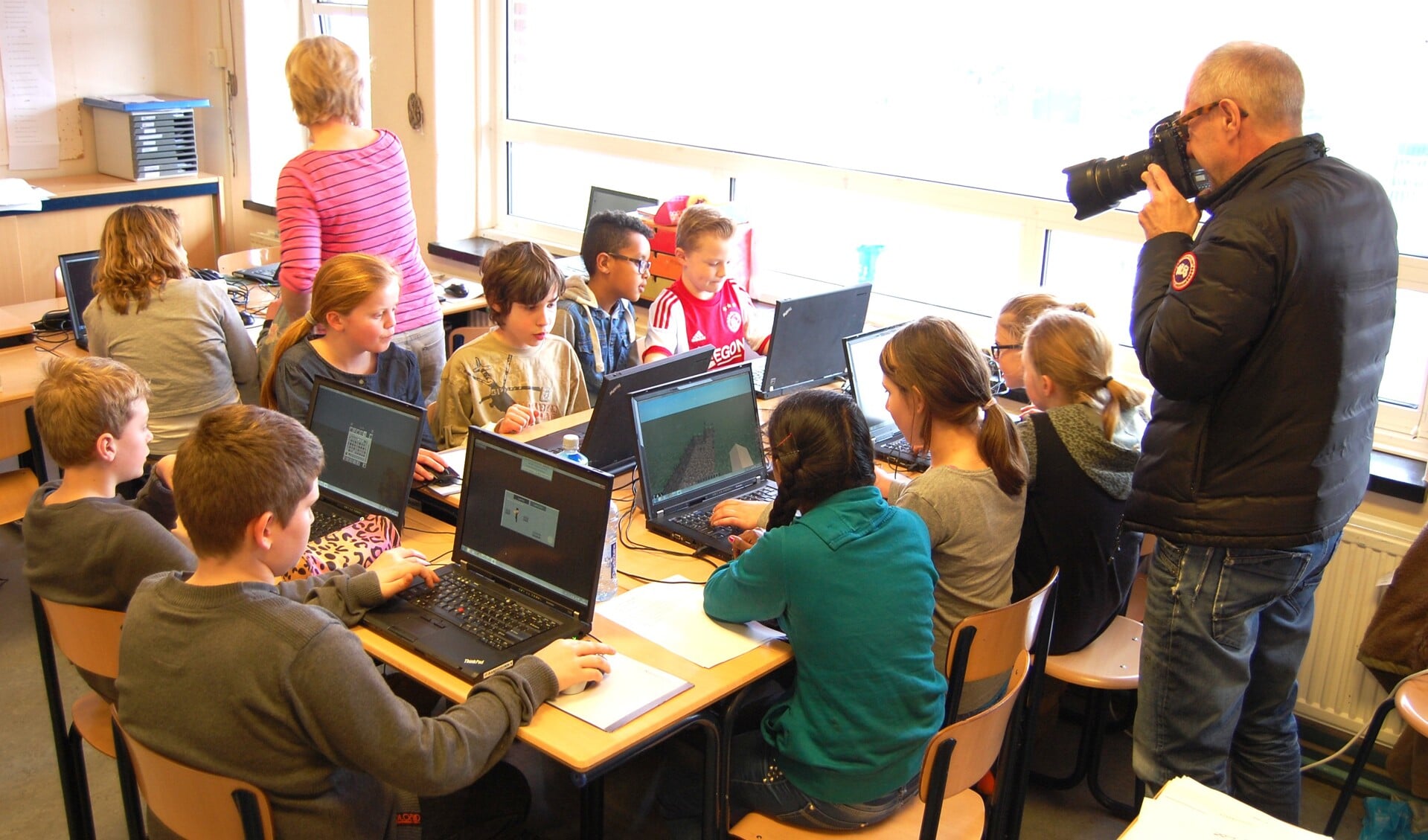 Leerlingen bouwen school in Minecraft