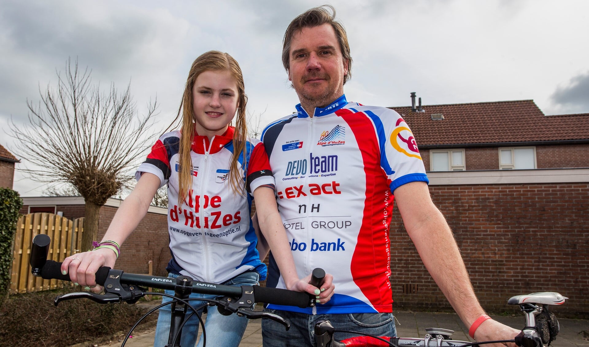 Dochter Bobbi en vader Eric de Bie gaan dit jaar samen rijden voor Alpe d'HuZes.