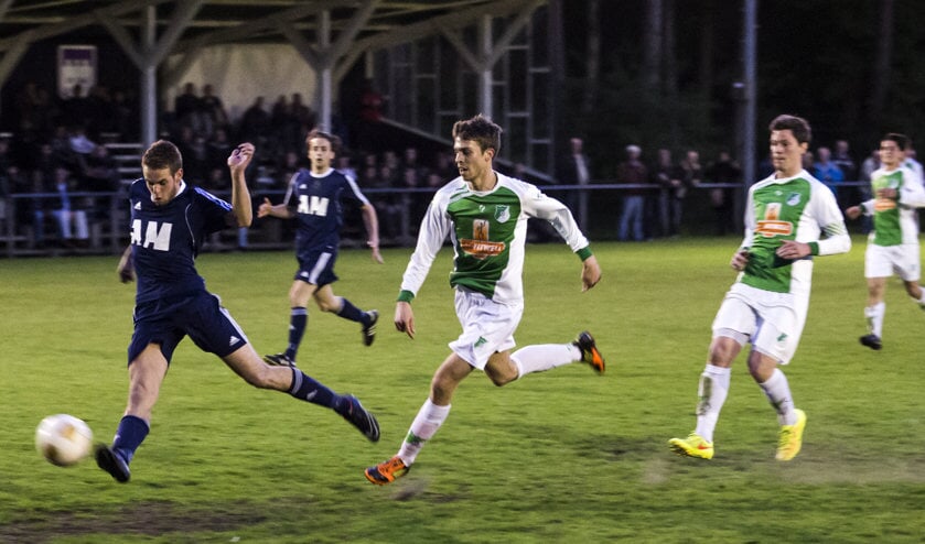 FC Hilversum verloor vanavond in Zeist van DHSC.