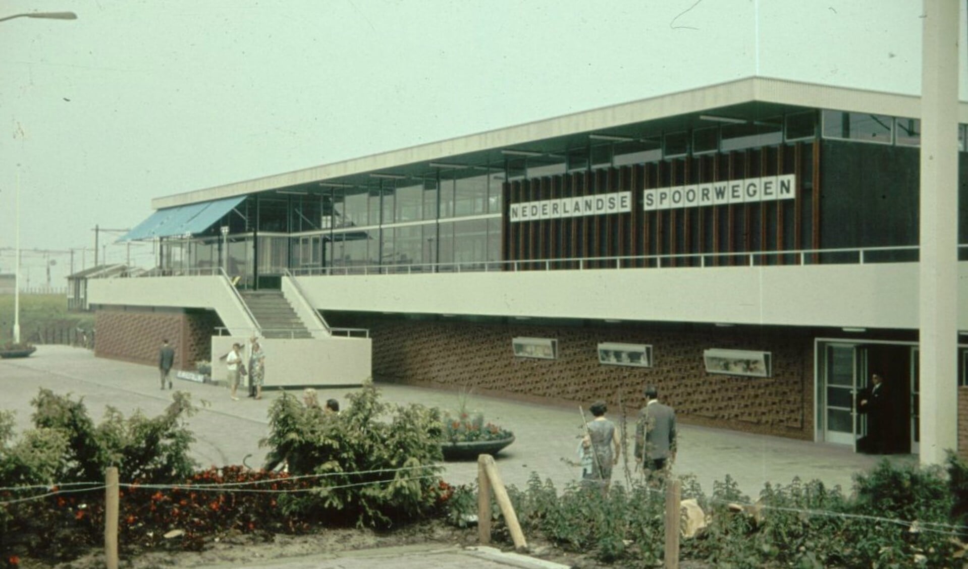 Het station in de jaren 60. Foto: Historische Kring Weesp.