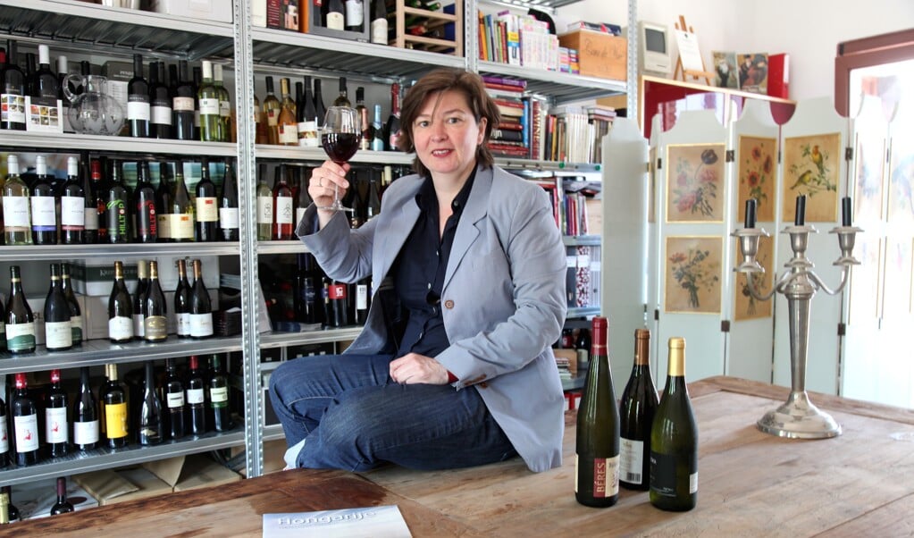 Miranda Beems haalt Hongaarse wijnen naar Weesp