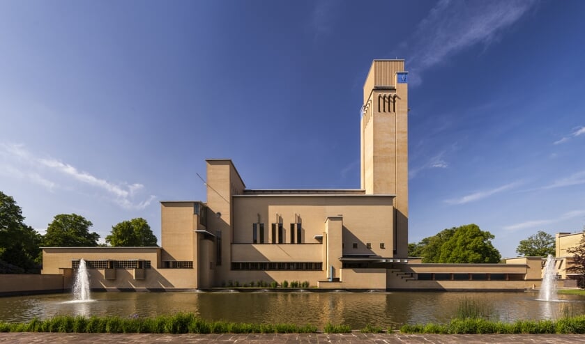 Het raadhuis.