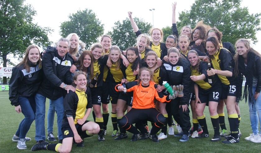 Het gepromoveerde Dames 1 doet ook mee.