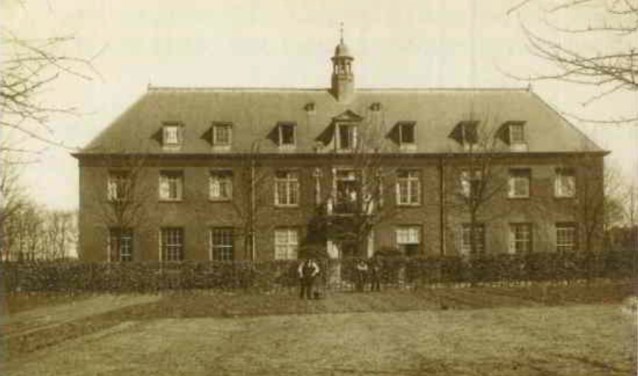 Waar nu Laar en Berg zit, was de Berg-Stichting gehuisvest.