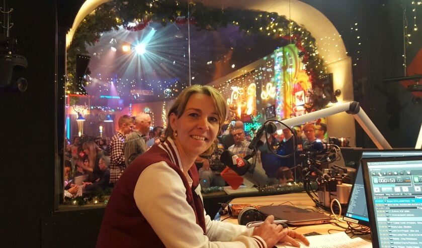 Carmen Verheul: "Ik moet me wel een beetje afsluiten, maar de energie van de mensen is fantastisch." (foto Anouk Kantelberg)