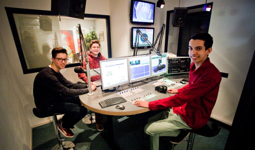 Drie Weesper radiomakers met toekomst: Harry Donne van der Poel, Niels Baas, Kevin Ligtvoet.