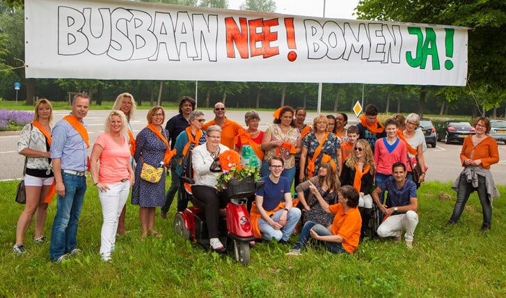 De vrijwilligers, waaronder raadsleden uit Blaricum en Huizen.