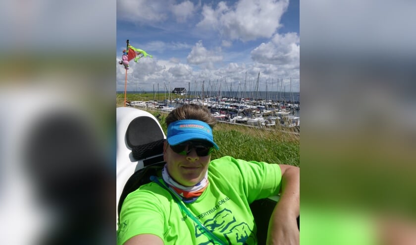 Selfie door Elmi bij de Deltawerken in Zeeland