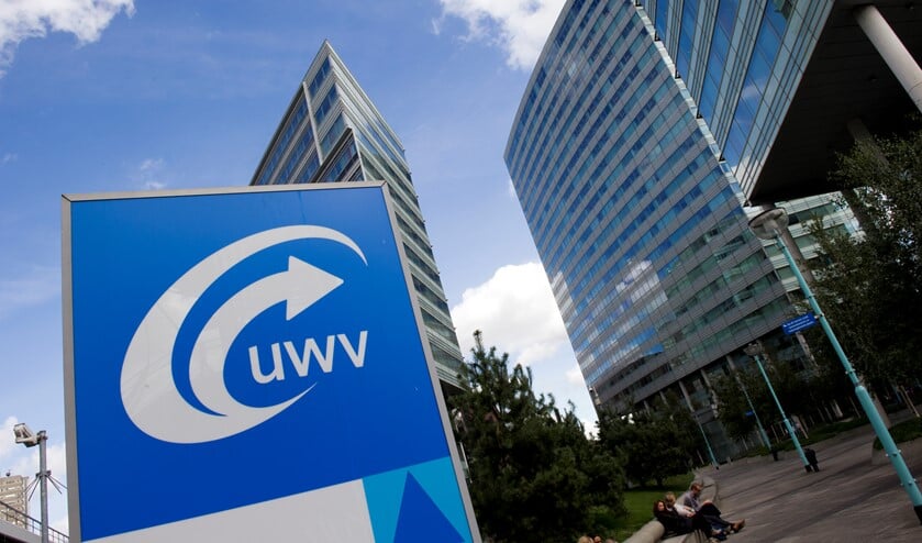 <p>Steeds minder mensen doen een beroep op het UWV.</p>