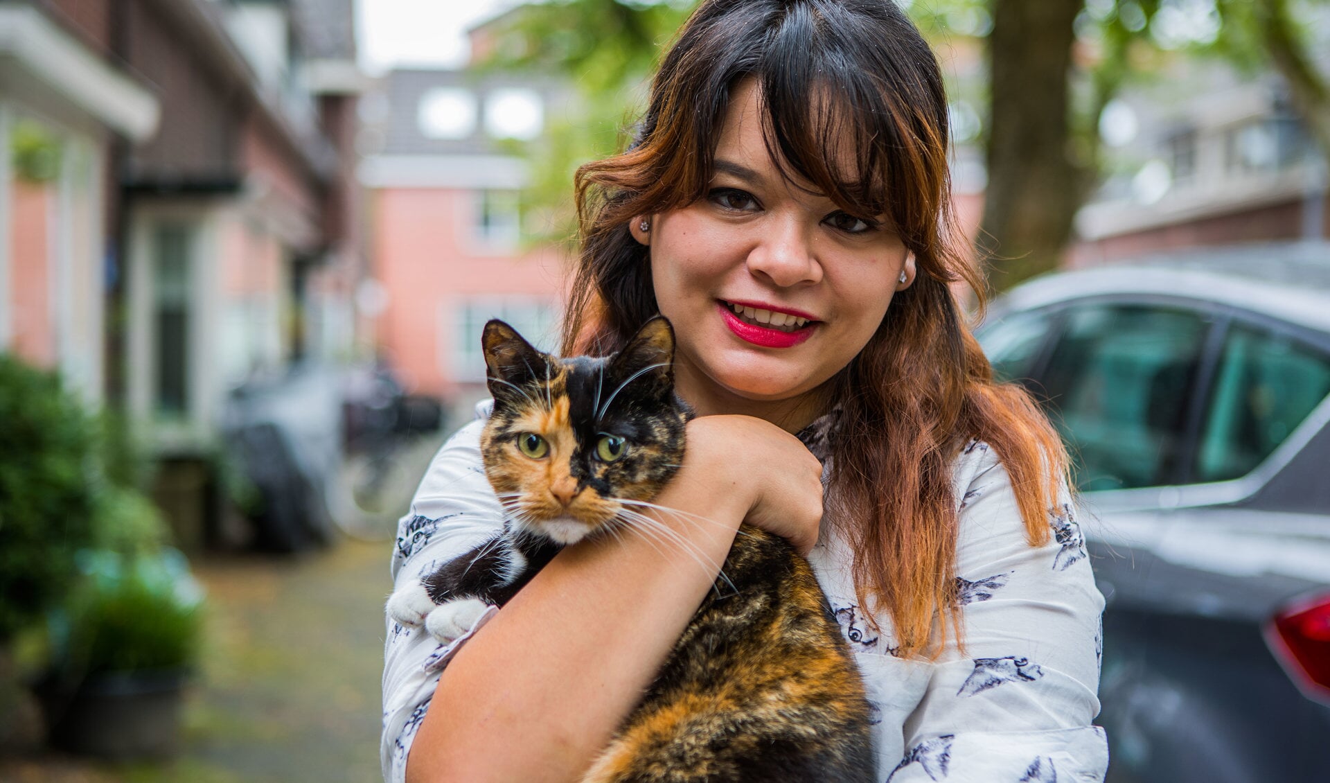 Angie van Ek krijgt handen niet op elkaar voor kattencafé. Foto: Bastiaan Miché