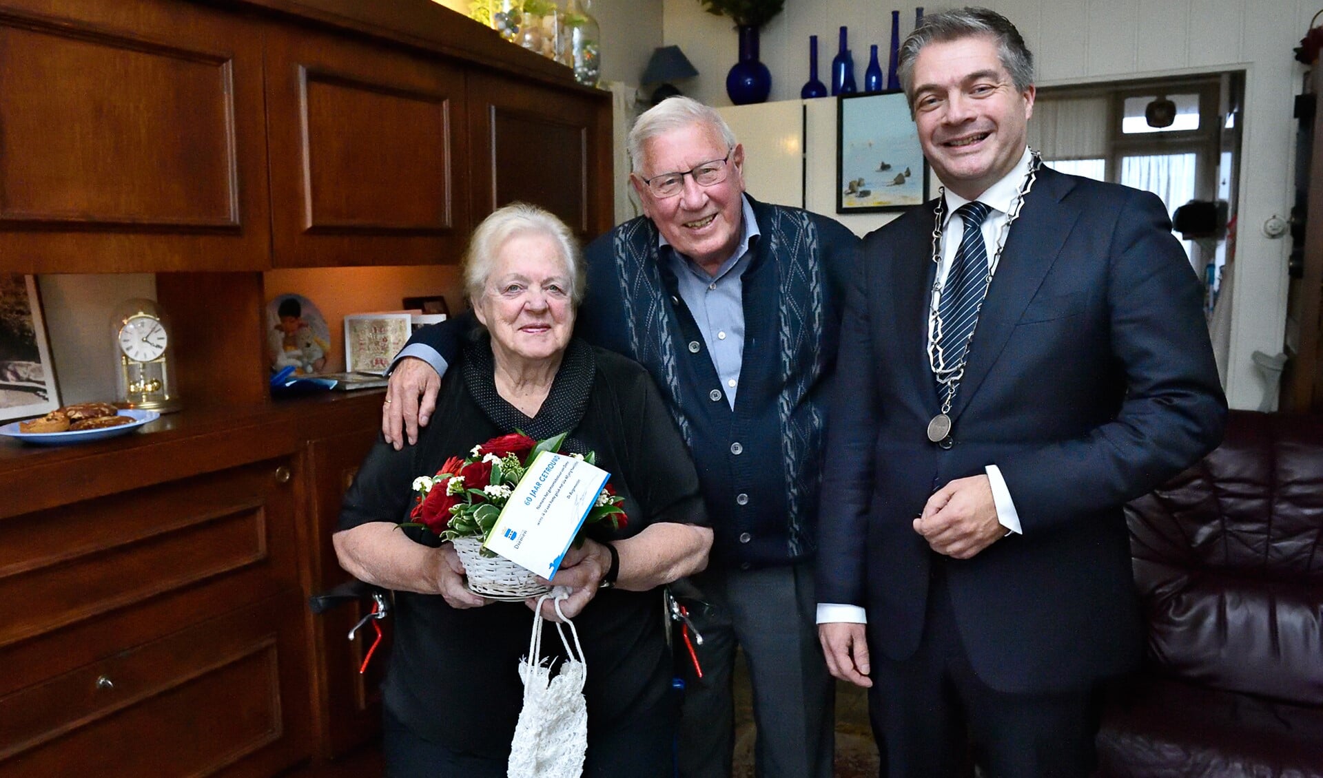 In november bezocht burgemeester Boog het echtpaar Termeer-Godron toen zij 60 jaar getrouwd waren.