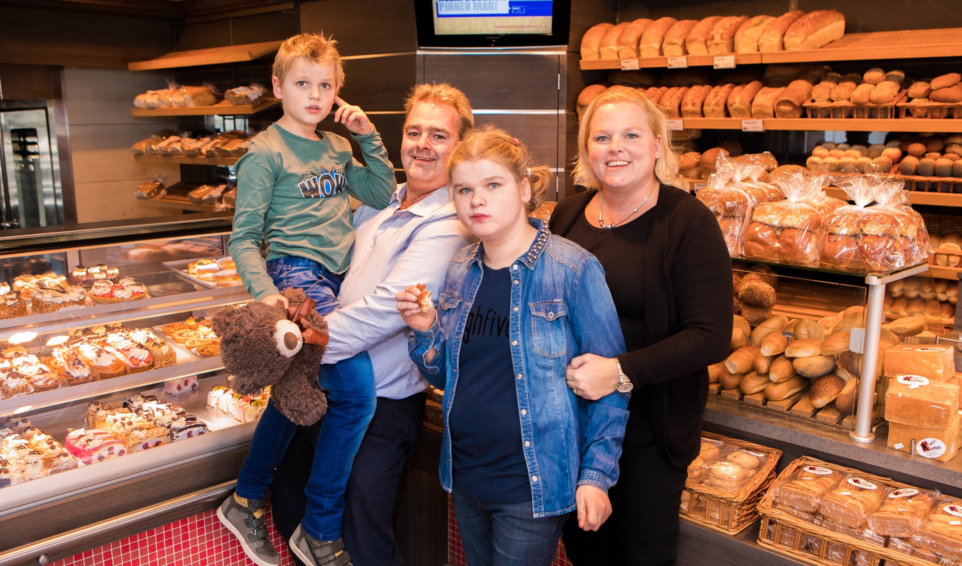 Tot en met eind oktober is de bakkerij nog van de familie Kromhout.