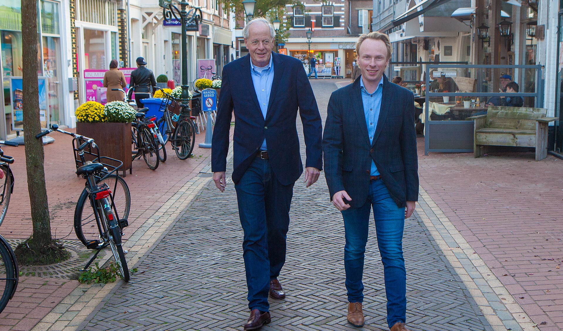 Jelmer Kruyt (r) met Jan Kwekkeboom waar hij samen het Goois Democratisch Platform mee vormde in 2017.