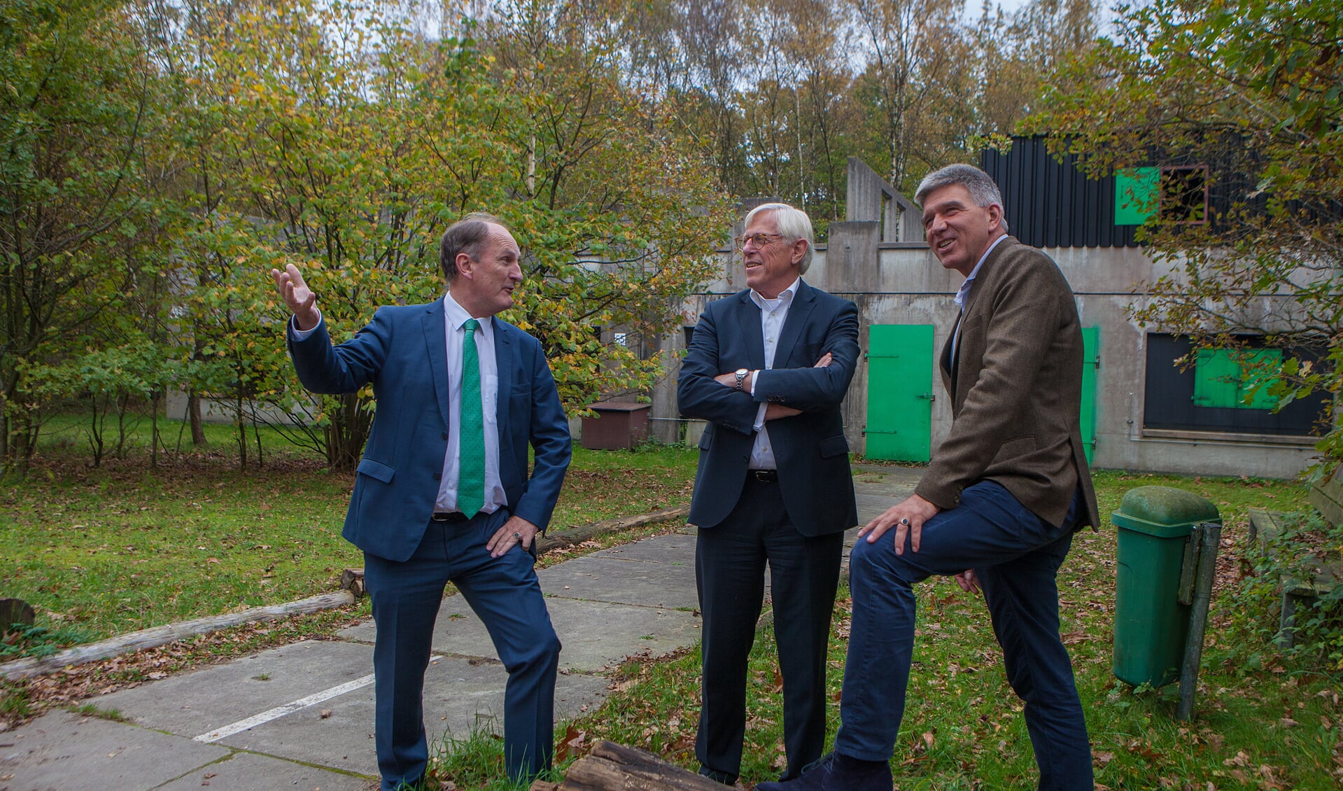 Wethouder Boland (links) moet de boer op om meer zeggenschap te krijgen over Crailo.