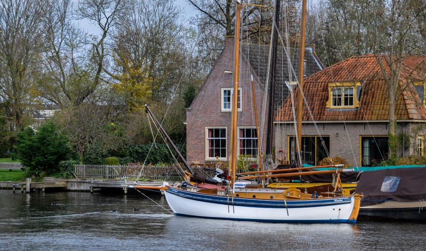 De avontuurlijke boot van Kapitein Rob even in Weesp | Al het nieuws uit  Weesp