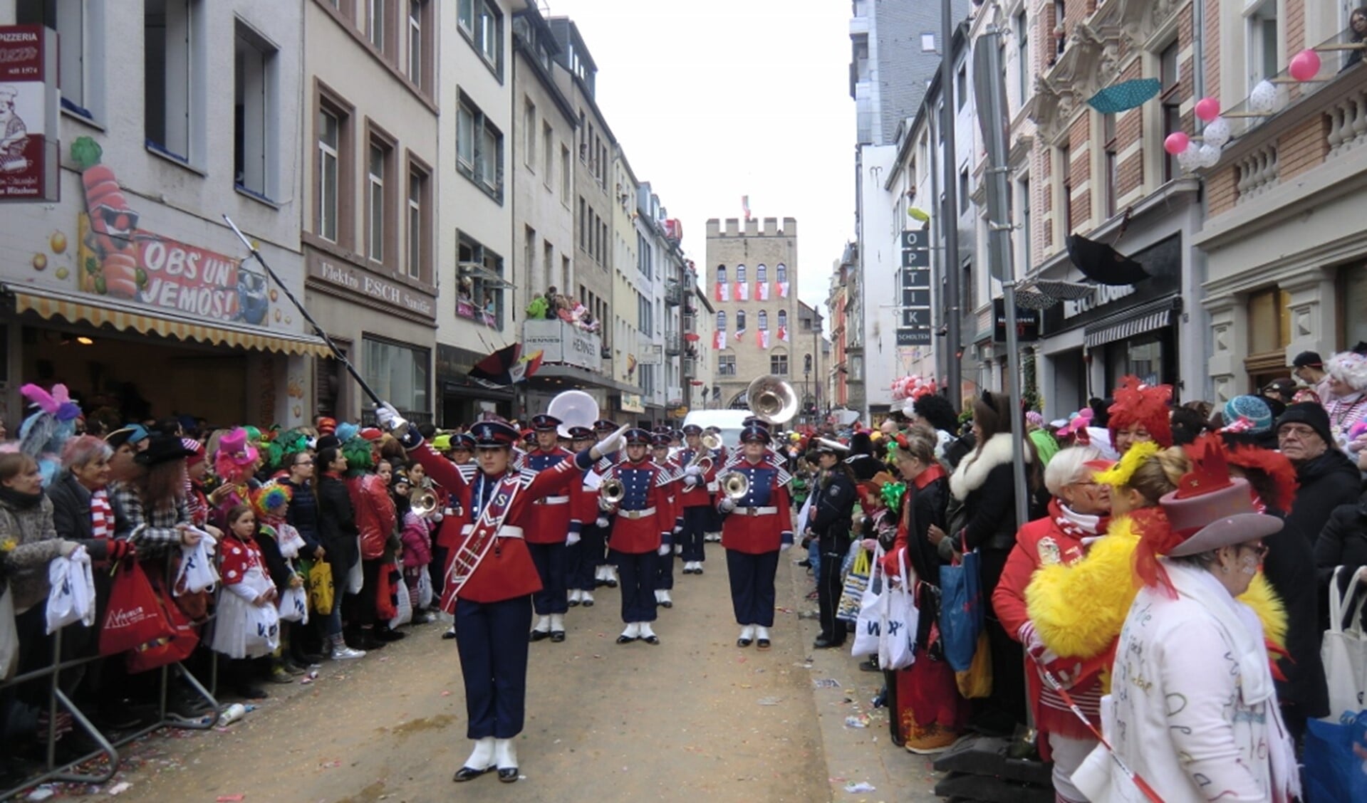 Spelen op het carnaval in Keulen in de grote optocht was de kers op de taart.