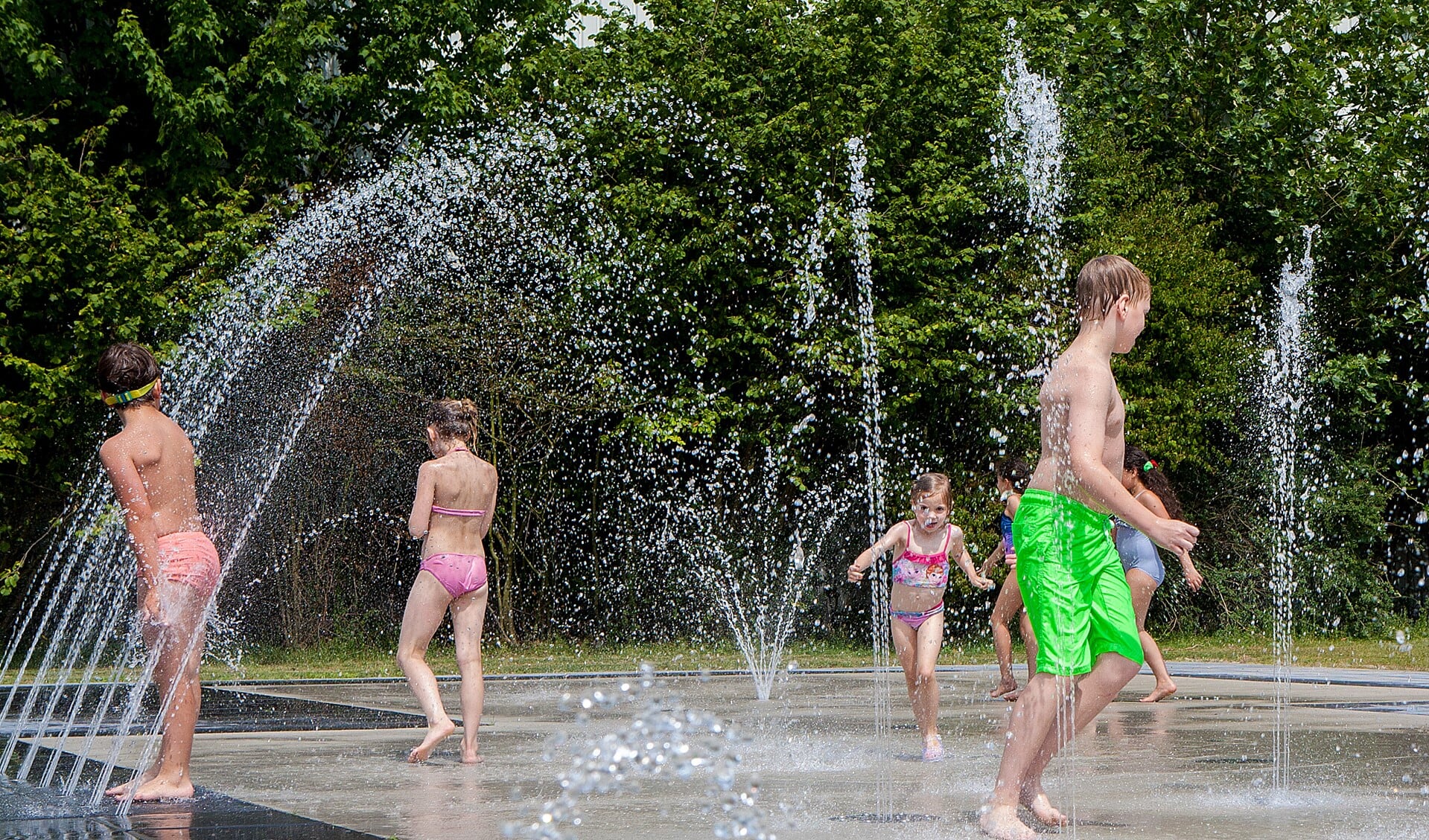 Spray Park De Biezem is officieel open. 