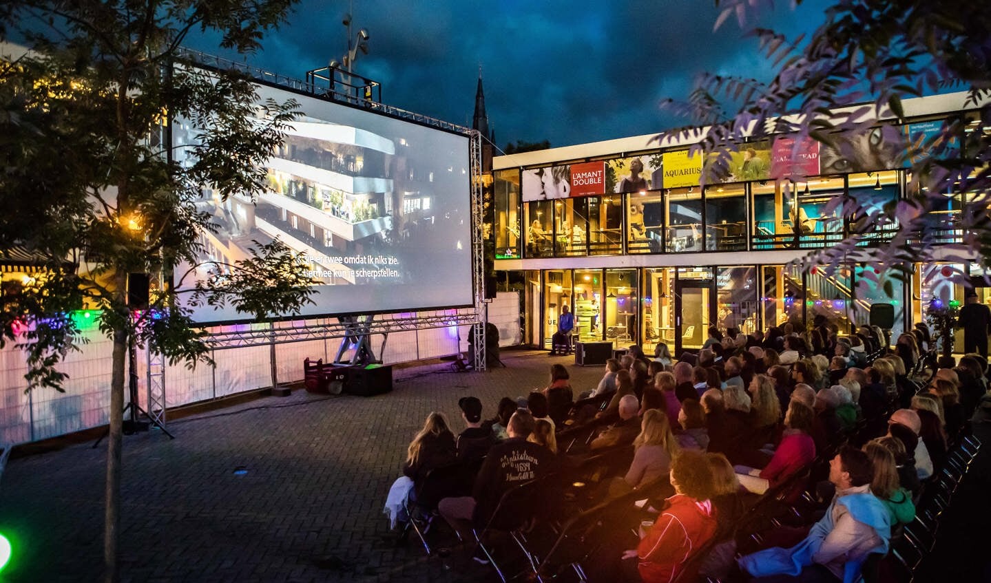 Bij het filmtheater zelf zijn begin september drie exclusieve voorpremières te zien.