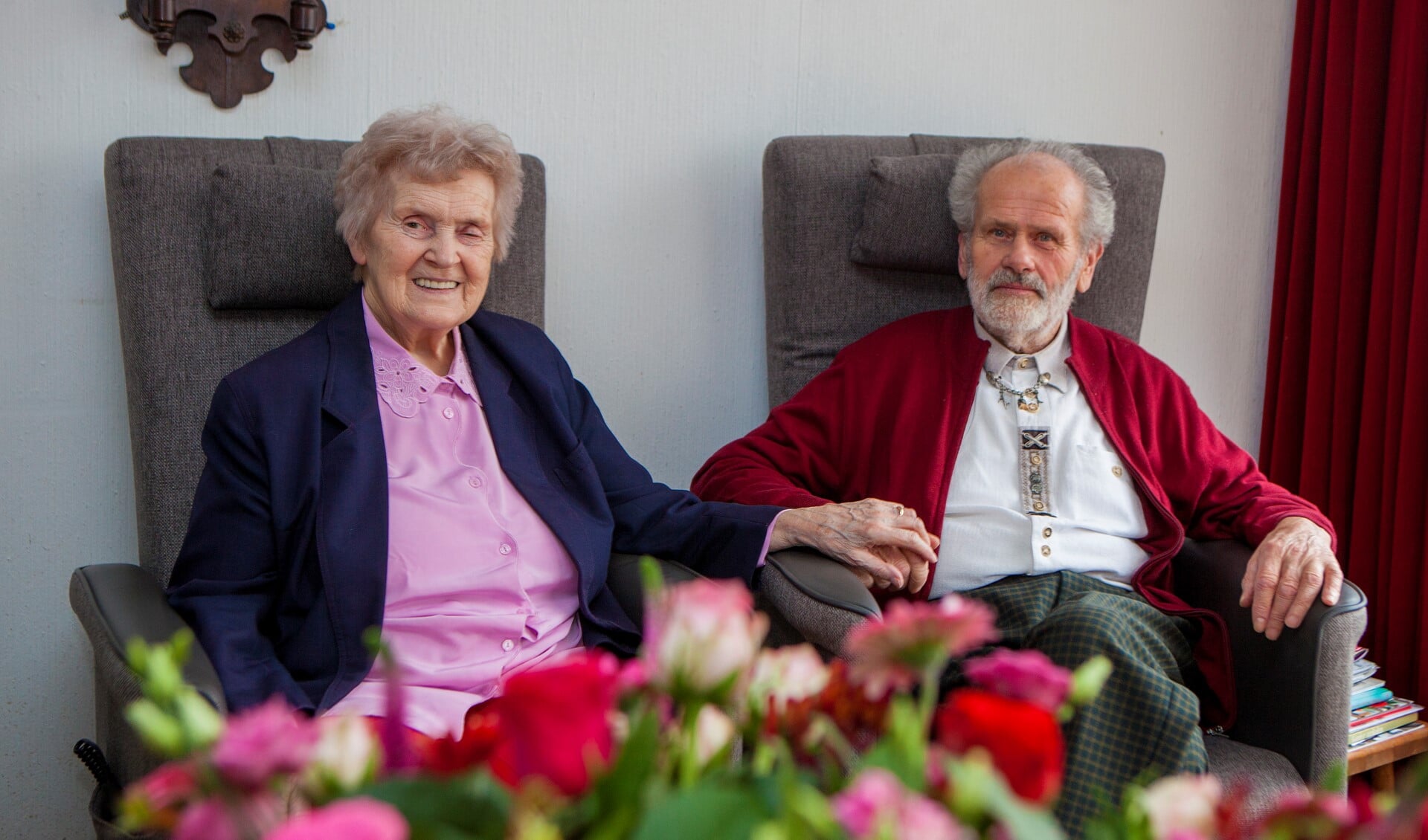 Susanne en Frans van Dinteren kregen vandaag bezoek voor hun 60-jarig huwelijk.