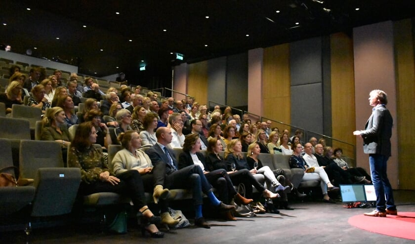 <p>De eerste editie van TEDx Gooise Meren was in 2016.</p>
