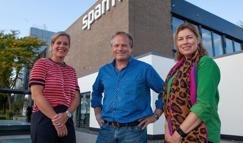 Esther, Frits en Miriam tellen af naar vrijdag 12 oktober.