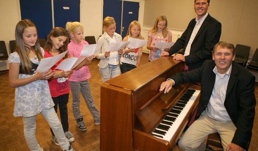Nico Schimmel, hier zitten achter de piano, wordt de opvolger van Marieke Munneke Smeets.
