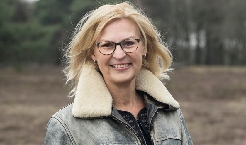 Karin Kos.