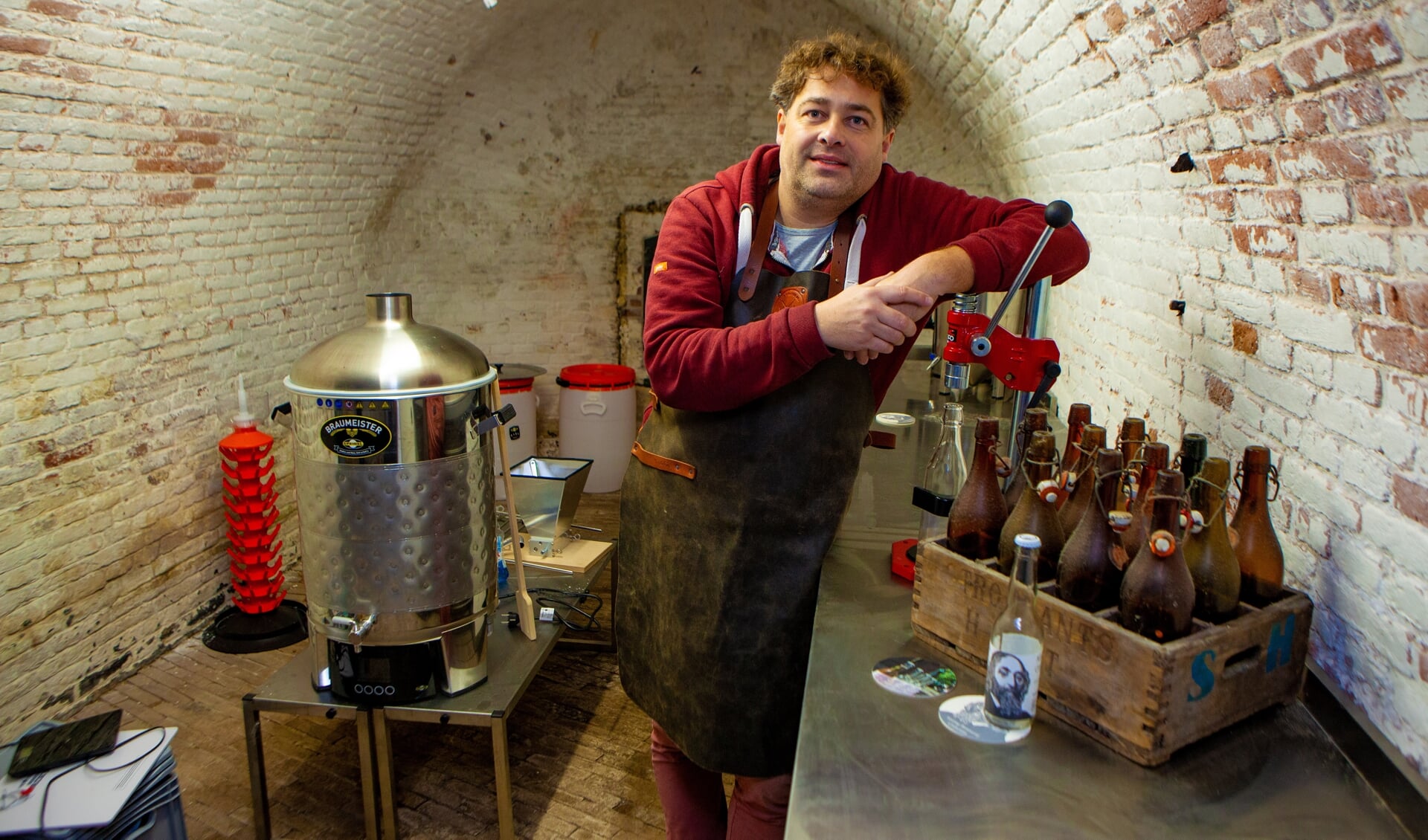 Alexander Plas brengt met zijn brouwerij weer reuring in de Vestingwerken.