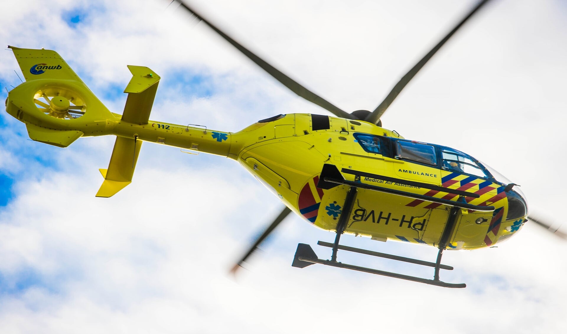 Een traumahelicopter moest ter plaatse komen in verband met de aard van de verwondingen.