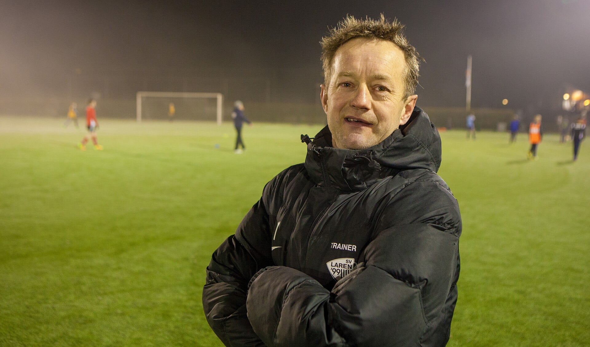 Fred Roest, nu nog hoofdtrainer bij SV Laren'99, maakt na dit seizoen de overstap naar OSM'75.